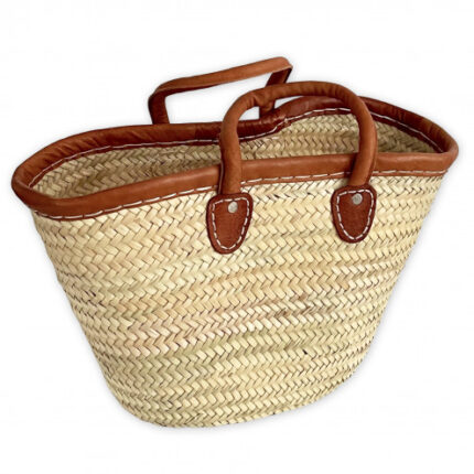 Wicker bag with leather trim and handles from Morocco, handcrafted from palm leaves.